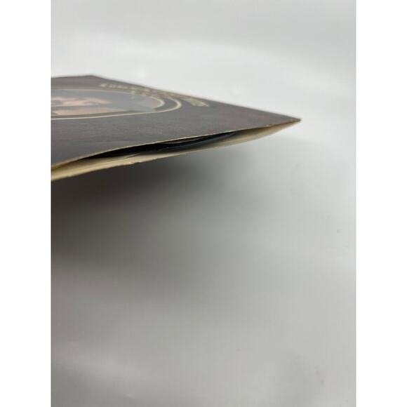 Waylon Jennings - Greatest Hits - 1979 Vinyl LP Embossed Cover RCA - Picture 2 of 2